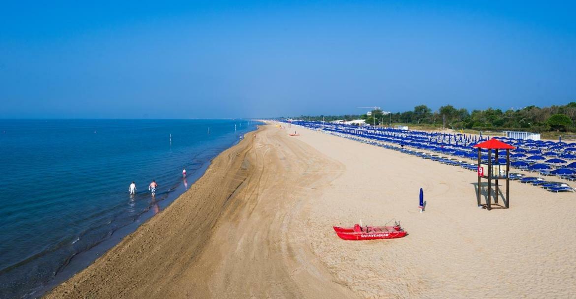 Flats Valbella Appartement Bibione Buitenkant foto