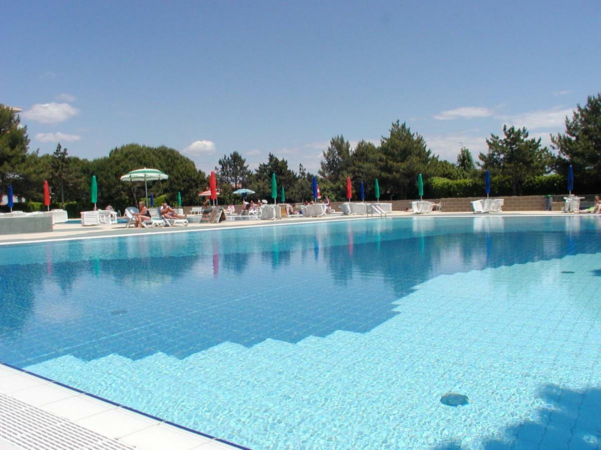 Flats Valbella Appartement Bibione Buitenkant foto